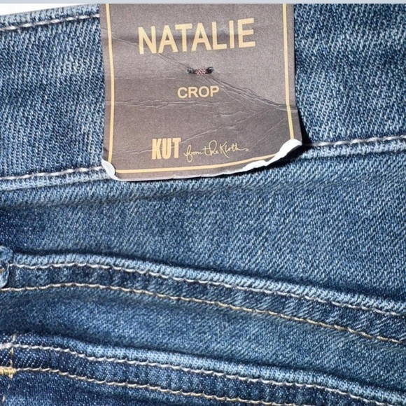 Kut from the Kloth Natalie Crop Jeans | Medium Wash Distressed | NWT Size 2 - Picture 5 of 6